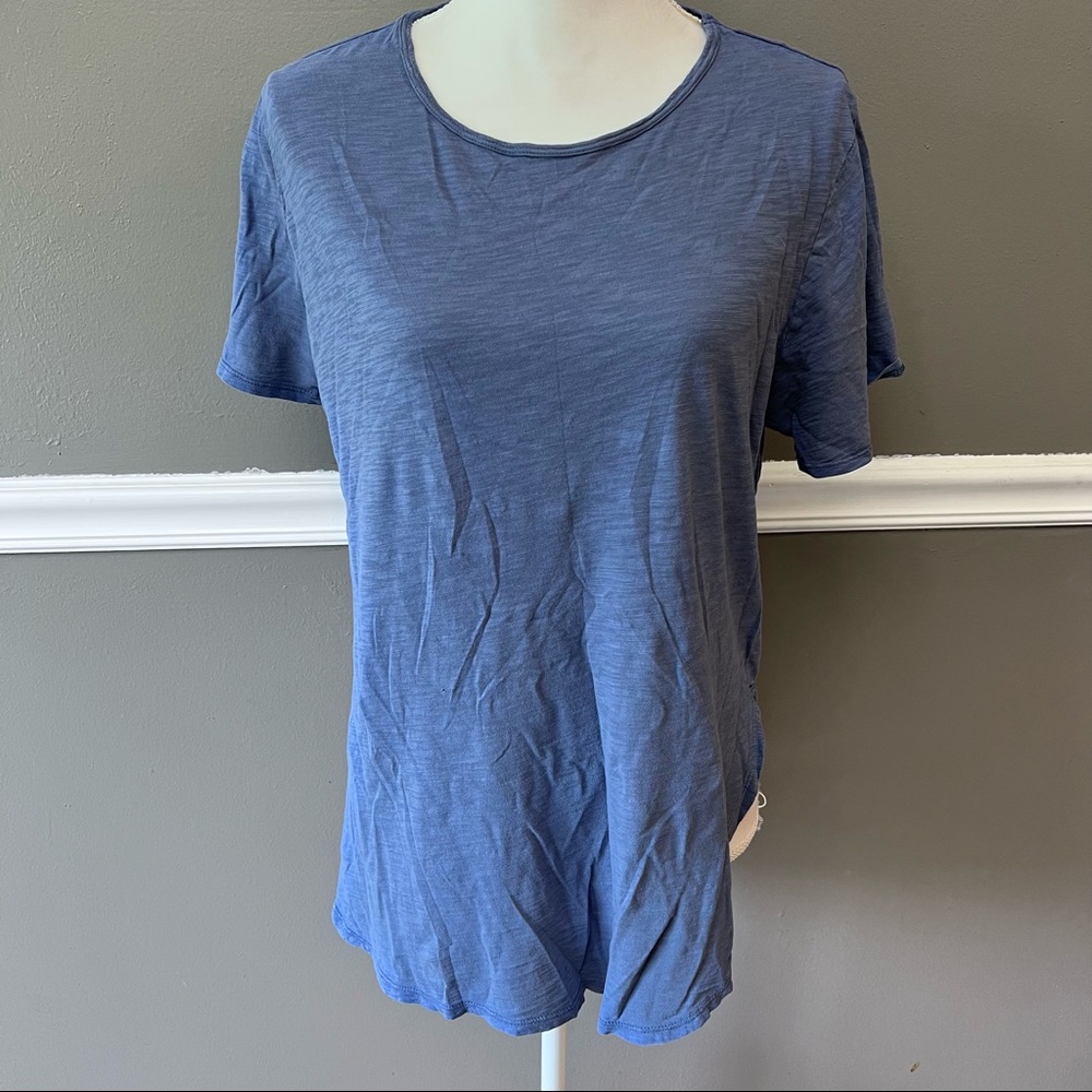 Old Navy tee
